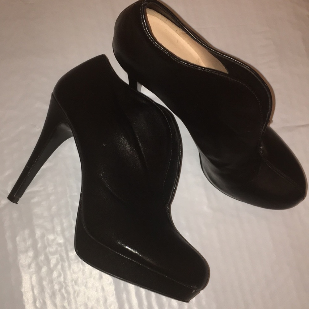 Audrey Brooke booties
